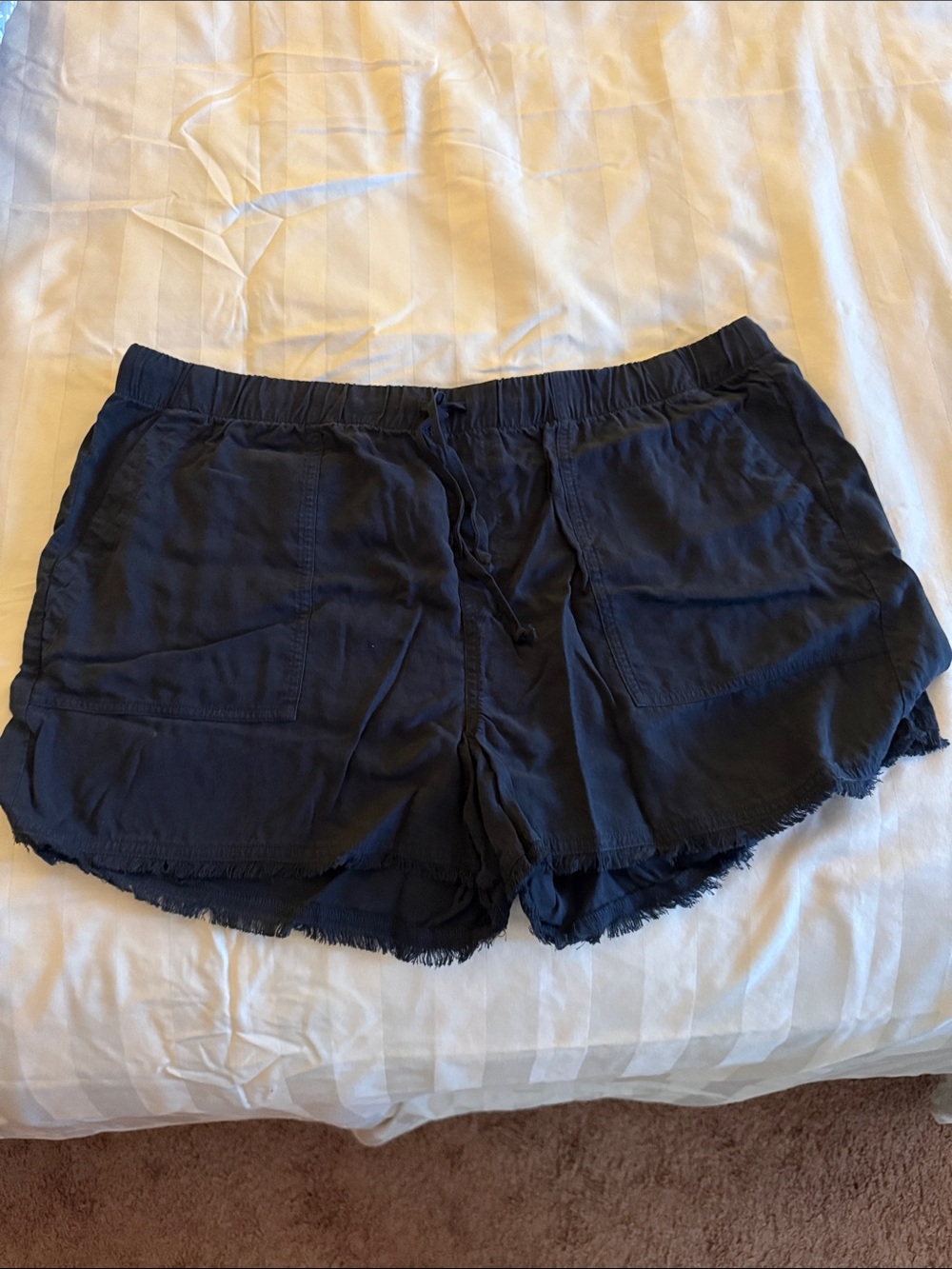 Bella Dahl Navy Elastic Waist Shorts